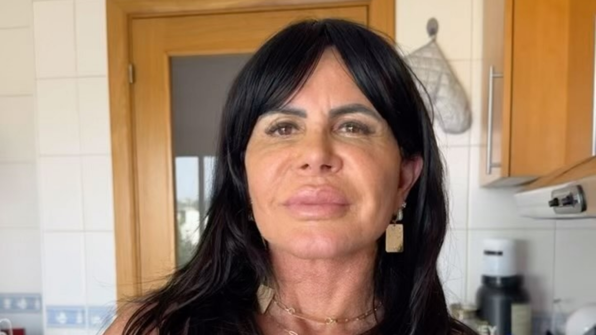 Como Gretchen seria sem as plásticas? Com ajuda da IA, artista mostra como  estaria o rosto real da cantora aos 65 anos - Purepeople