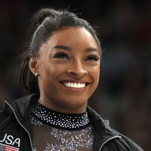 Simone Biles estava em Tóquio, na mesma equipe de MyKayla Skinner, mas desistiu de competir