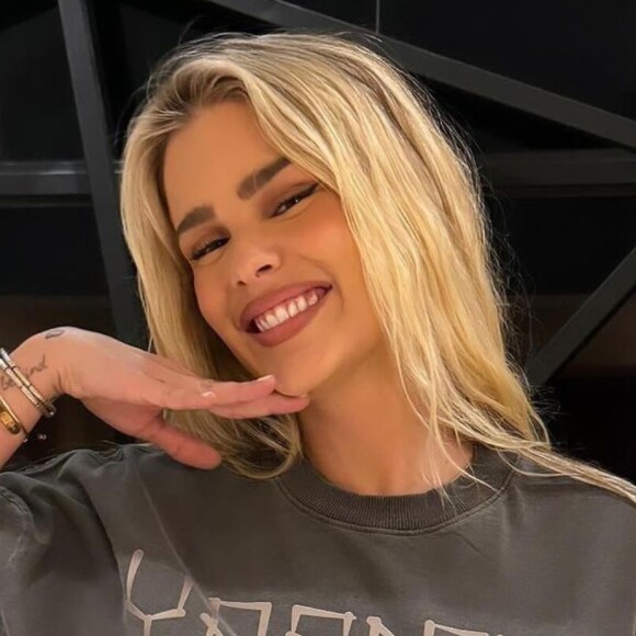 Yasmin Brunet revela como conseguiu perder 8 quilos em 2 anos e impressiona internautas