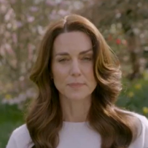 Kate Middleton está passando o final do verão no Castelo de Balmoral, na Escócia, e ainda está na luta contra o câncer.