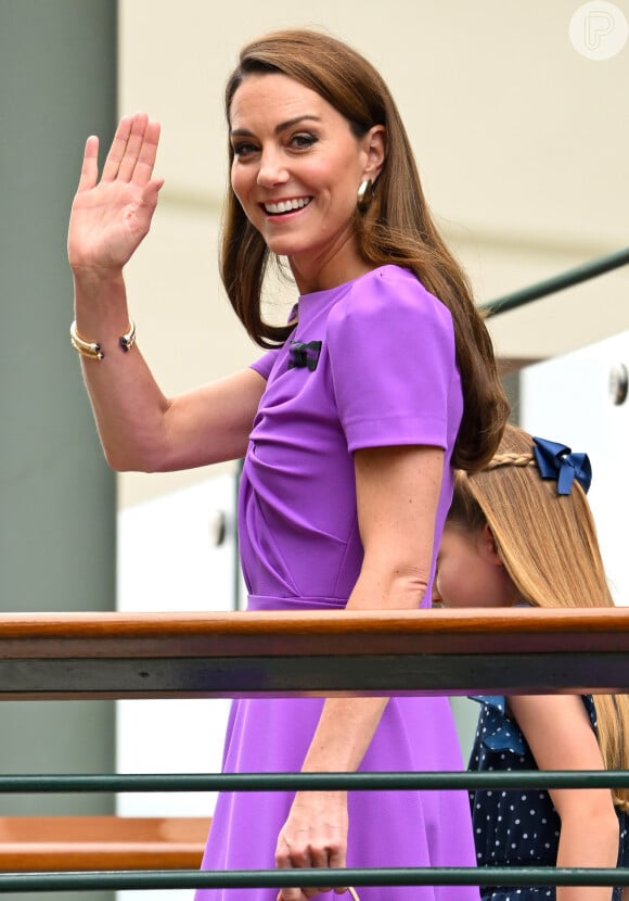 A blusa usada pela Princesa de Gales, no vídeo em agradecimento aos atletas do Reino Unido, é da grife Ralph Lauren.