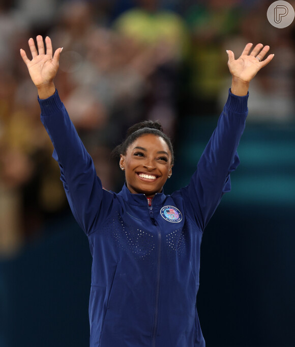 Mãe biológica de Simone Biles quer se reaproximar da filha, mas prefere que ela dê o primeiro passo para 'não forçar a barra'