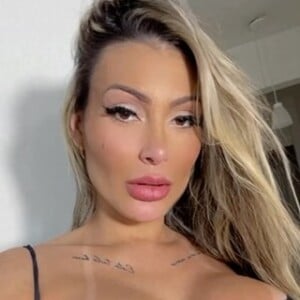 Andressa Urach surpreendeu os seguidores ao revelar quanto paga de imposto