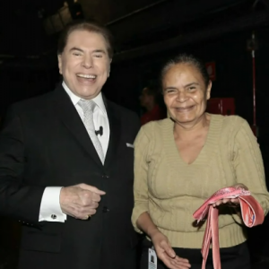 Dona Raimunda foi contratada para limpar o antigo Teatro Silvio Santos, na capital paulista. Cerca de quatro anos depois, foi convocada para trabalhar diretamente com a estrela