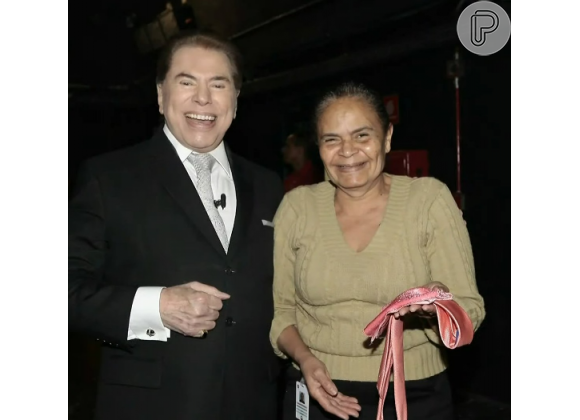 Dona Raimunda foi contratada para limpar o antigo Teatro Silvio Santos, na capital paulista. Cerca de quatro anos depois, foi convocada para trabalhar diretamente com a estrela