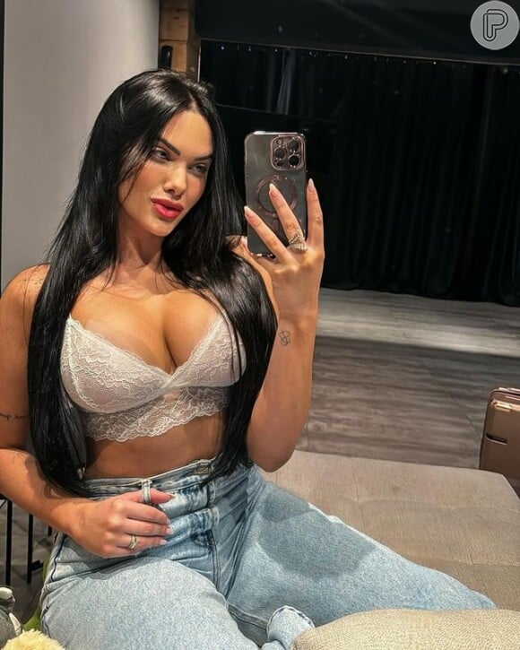 Emily Garcia utilizou seu perfil no Instagram para criticar a postura de Margareth. Ela acusou a mãe de Virgínia de querer rivalizar as duas com uma história antiga