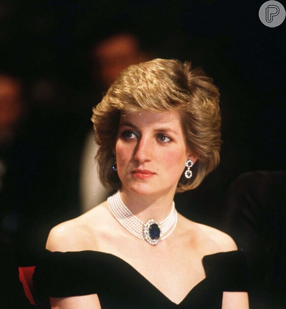 Princesa Diana chegou a autorizar cenas de beijo