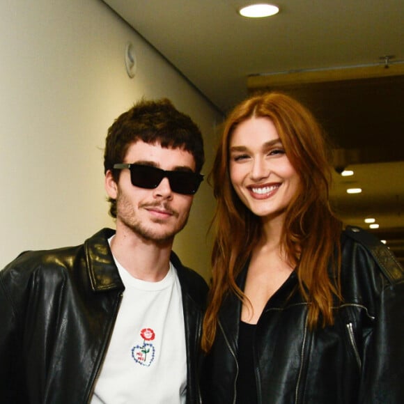 Sasha Meneghel posa com o marido, João Lucas