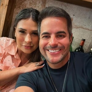 Simone Mendes e Kaká Diniz viraram alvo de críticas de um evangelizador nas redes sociais após fugidas sucessivas do seu cachorro