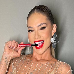 Já com a beleza mais madura, Virgínia Fonseca realizou também uma 'naturalização facial'