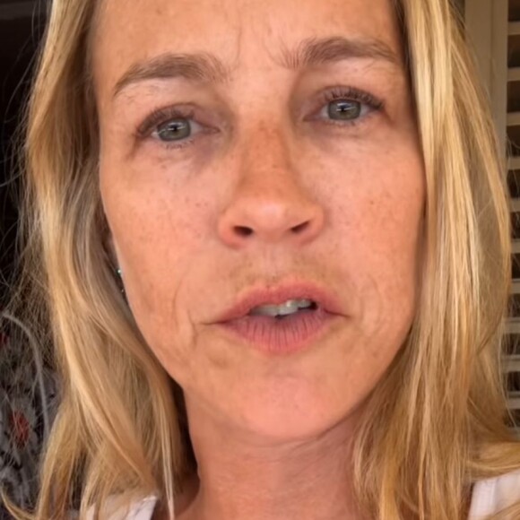 Luana Piovani se revoltou com falta de trabalho dos seguranças e policiais do aeroporto que não a ajudaram com pessoas furando fila