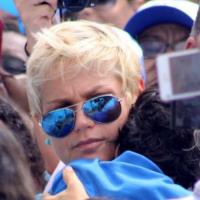 Xuxa pede oração de fãs para sua mãe: 'Mal de Parkinson no último estágio'