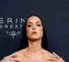 Katy vendeu os direitos de suas músicas para a empresa Litmus Music por impressionantes US$ 225 milhões, o que equivale a aproximadamente R$ 1,1 bilhão. Essa informação foi divulgada pelo Celebrity Net Worth.