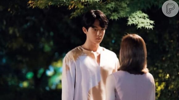 O dorama 'Noiva de Habaek' vai contar a história de Yooh So Ah (Shin Se Kyung), uma psiquiatra que precisa ajudar o Deus da Água Habaek (Nam Joo-hyuk), em uma missão, aqui na Terra.