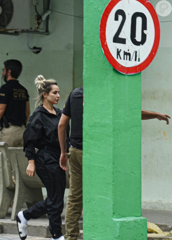 Filho de Deolane Bezerra teve carro milionário apreendido ao mesmo tempo em que a mãe foi presa