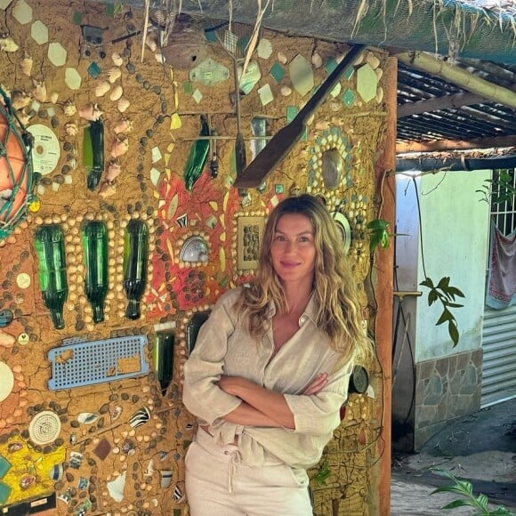 Gisele Bündchen deixou internautas encantados com as fotos e recebeu muitos elogios