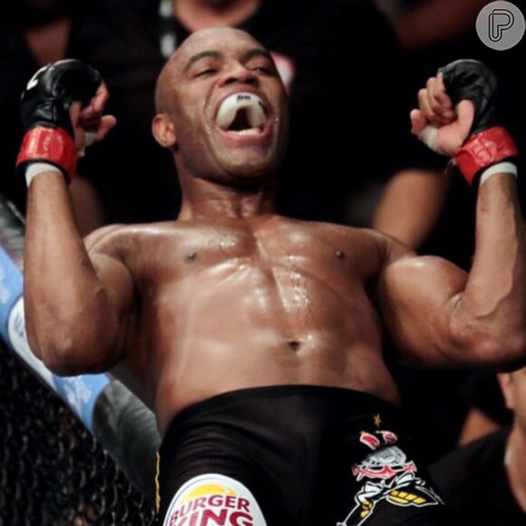 A última vitória de Anderson Silva no UFC foi contra Stephan Bonnar, em 13 de outubro de 2013