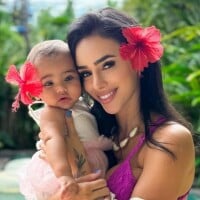 Aniversário de Mavie: Bruna Biancardi posa de biquíni em resort luxuoso e filha de Neymar rouba a cena com 'arte' na areia