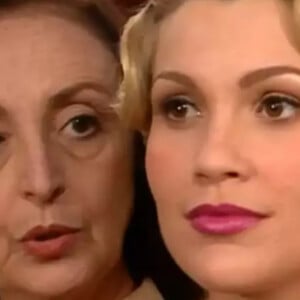 Em 'Alma Gêmea', Débora fica irritada com Cristina ao saber da tentativa de assassinato contra Serena.