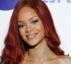 Um dos cabelos mais icônicos e Rihanna foi o vermelho, que marcou sua carreira de 2010 a 2011