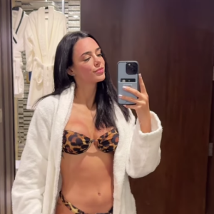 Fotos de Bruna Biancardi de biquíni renderam elogios de seguidoras e amigas da influenciadora