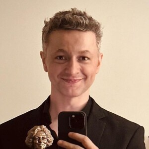 Lucas Lima mostra Theo, seu filho com Sandy, em novo vídeo raro, e encanta a web