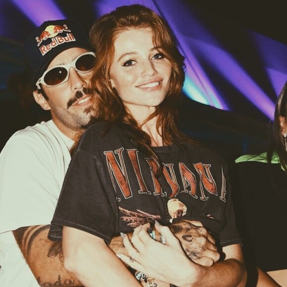 Cintia Dicker é a esposa do surfista e ex-BBB Pedro Scooby