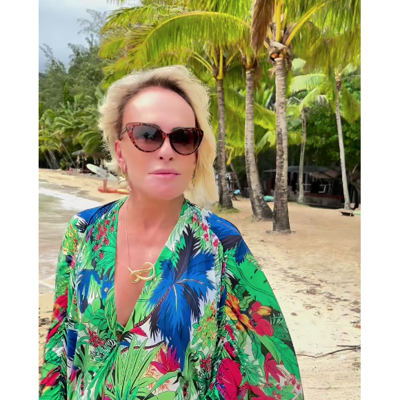 Corpo e beleza de Ana Maria Braga renderam muitos elogios de seguidores na publicação