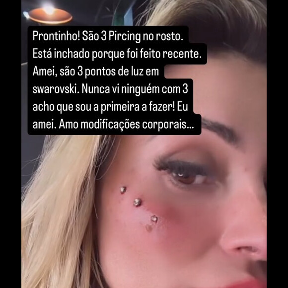 Andressa Urach implantou três piercings swarovski no rosto: 'Acho que sou a primeira a fazer'
