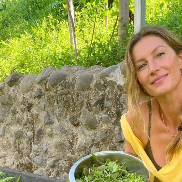 Gisele Bündchen também assume ser apaixonada por batata doce e não tira o alimento do seu prato