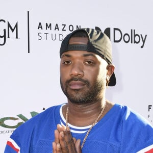 Ray J relata que o objetivo é agir antes que estas pessoas comecem a fazer exigências financeiras