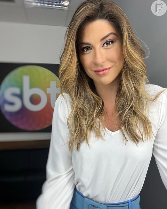 A jornalista Kallyna Sabino foi uma das funcionárias demitidas pelo SBT. Informação foi confirmada pelo site TV Pop