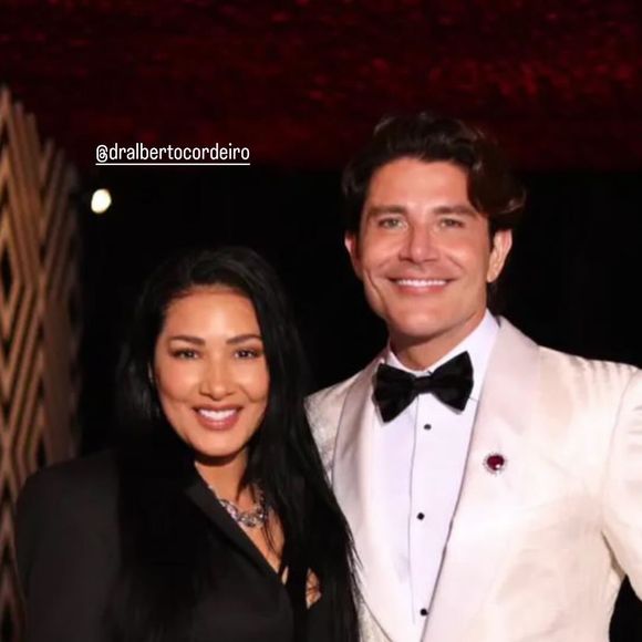 Simaria escolheu o look poderoso para o noivado do dermatologista Alberto Cordéiro