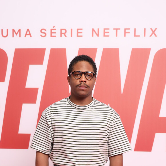 Christian Malheiros interpreta Mauro, um dos amigos de infância do piloto que se torna um mecânico de kart