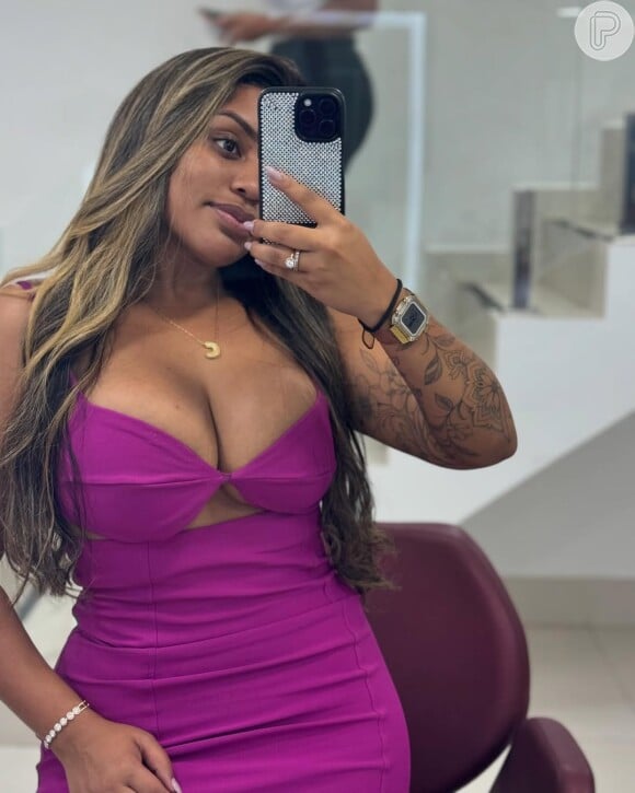 Caroline é ex-esposa de Luiz Henrique, e na web, já acumula mais de 30 milhões de seguidores no Instagram.