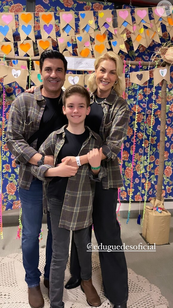 Um dos comentários nas fotos de Ana Hickmann disse: 'Dá 'pra' ver felicidade no rosto desse menino. Antes ele vivia assustado com rosto triste. Depois (que) Ana separou dá 'pra' ver felicidade no rostinho dele isso não tem preço.'