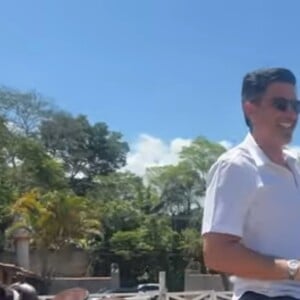 Edu Guedes surpreendeu Ana Hickmann ao levar a noiva para um haras, onde lhe presenteou com cavalo: 'Só não vai hoje (com a gente) porque não cabe no carro'