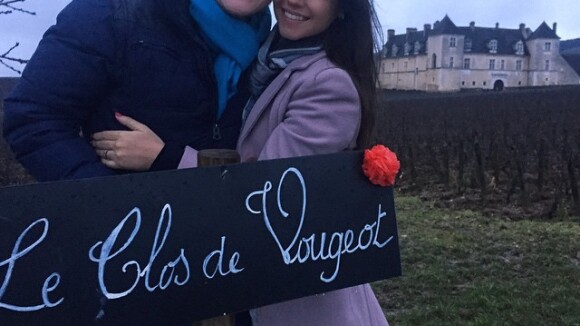 Michel Teló posta foto romântica com Thais Fersoza na França: 'Meu amor'