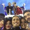 Elenco de 'Império' se reúne para selfie