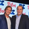 Roberto Carlos estrelou o comercial da Friboi sozinho, após empresa apostar em Tony Ramos. Com a saída do cantor, frigorífico aumentou o salário do ator de R$ 3 milhões para R$ 5 milhões