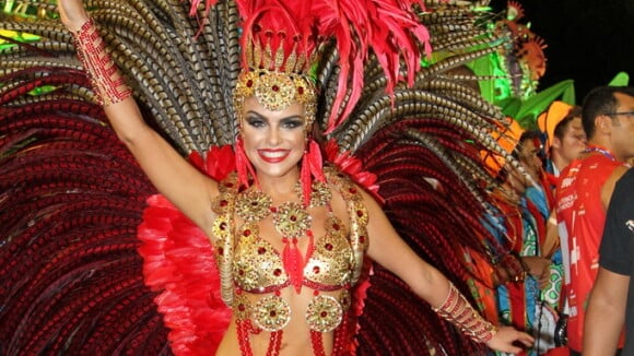 Carnaval: Paloma Bernardi publica vídeo de sua aula de samba. 'Suando a camisa'