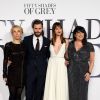 Dakota Johnson, Jamie Dornan, Sam Taylor-Wood e E.L James divulgam 'Cinquenta Tons de Cinza'