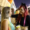 Josie Pessôa se fantasiou de gatinha e curtiu o Carnaval no Camarote Rio, na noite de sábado, 14 de fevereiro de 2015