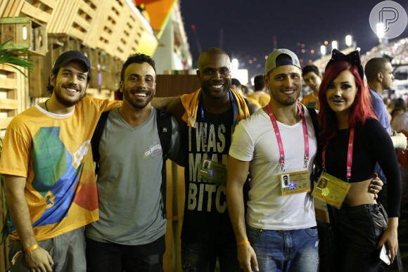 Marco Pigossi, Rafael Zulu e Daniel Rocha também curtiram o Camarote Rio ao lado de Josie Pessôa