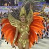 Paloma Bernardi desfila pela Grande Rio no carnaval 2015