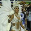 Sheron Menessez samba no desfile da Portela