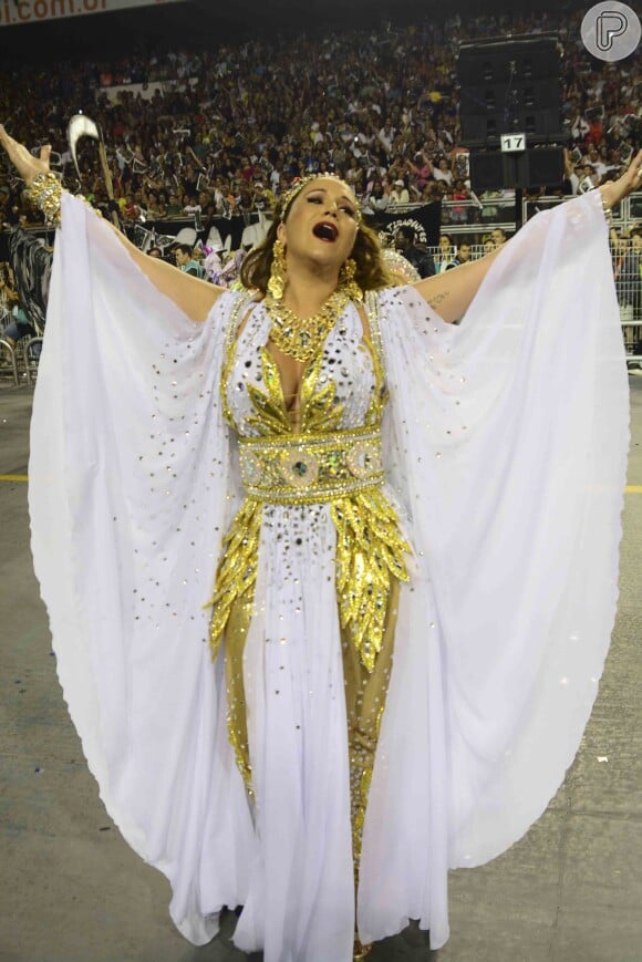 Maria Rita foi um dos destaques do desfile da Vai-Vai, que homenageou a mãe da cantora, Maria Rita