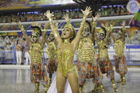 Juliana Paes lamenta o rebaixamento da Viradouro para o Grupo de Acesso após o resultado da apuração do Carnaval do Rio de Janeiro nesta quarta-feira, 18 de fevereiro de 2015