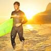 Nas horas vagas, Hugo Moura gosta de surfar