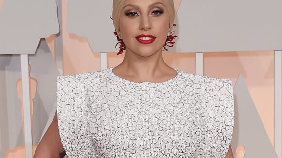 Oscar 2015: vestido de Lady Gaga que virou meme foi feito por 25 pessoas